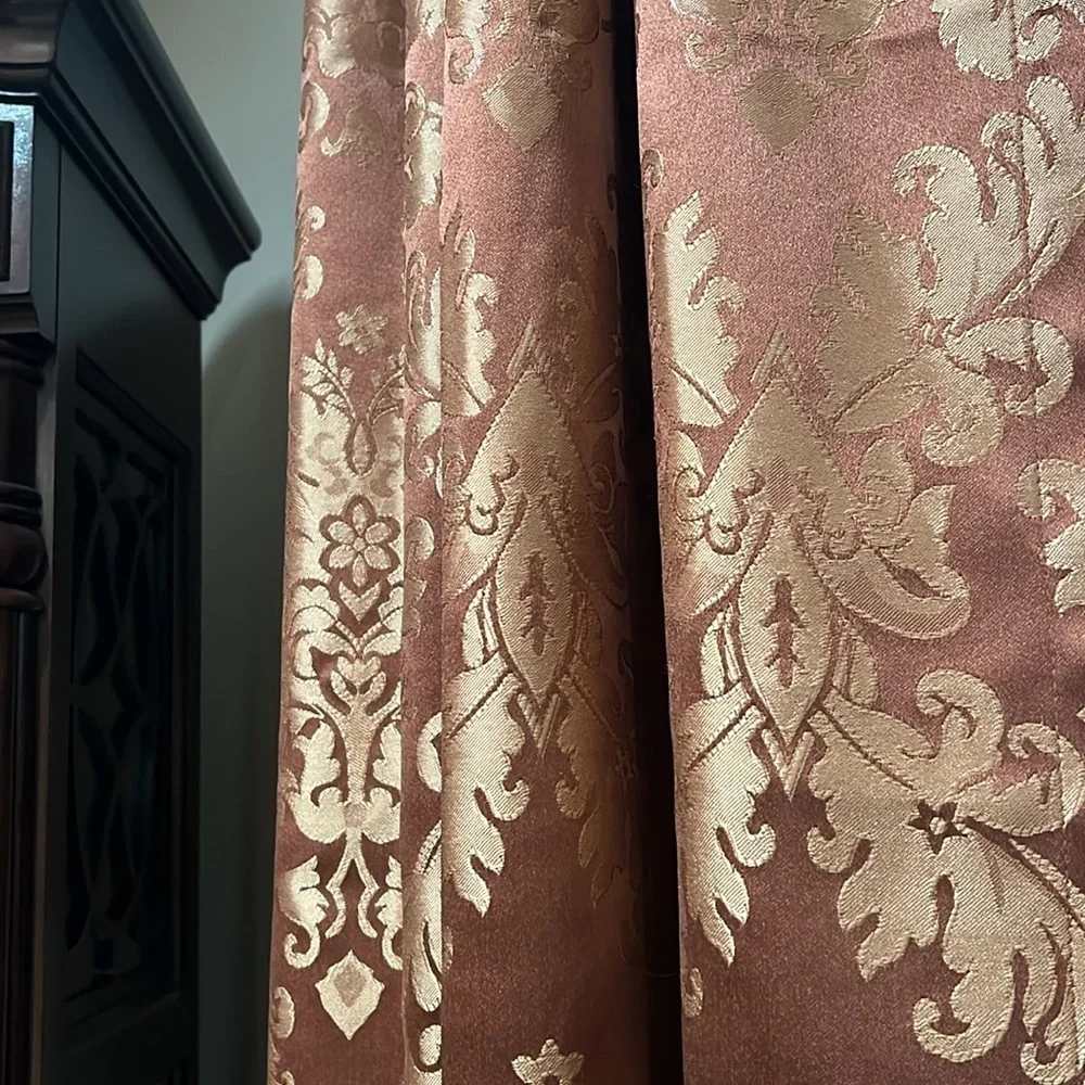Croscill Home Curtains beautiful & rich! Color is rust & gold